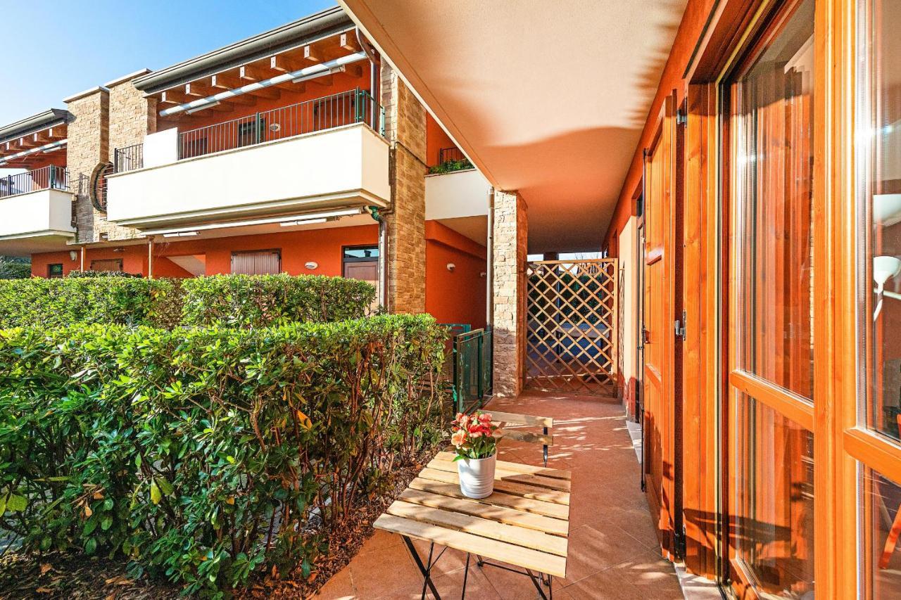 Residence Sole T29 Apartment By Wonderful Italy Sirmione Esterno foto