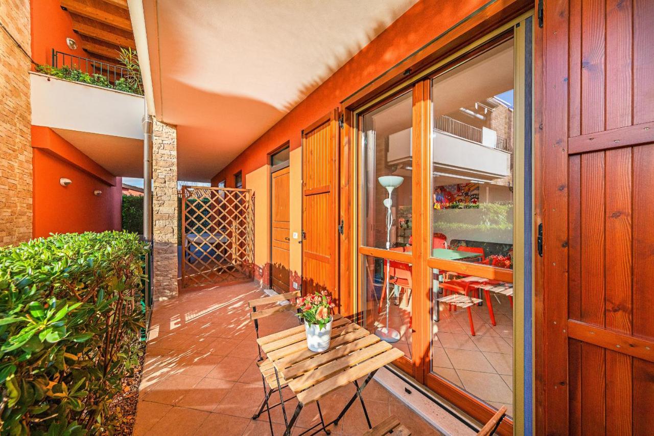 Residence Sole T29 Apartment By Wonderful Italy Sirmione Esterno foto